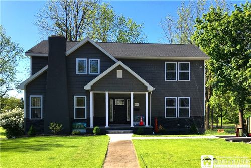 555 South St, East Aurora, NY, 14052-2970 | Card Image