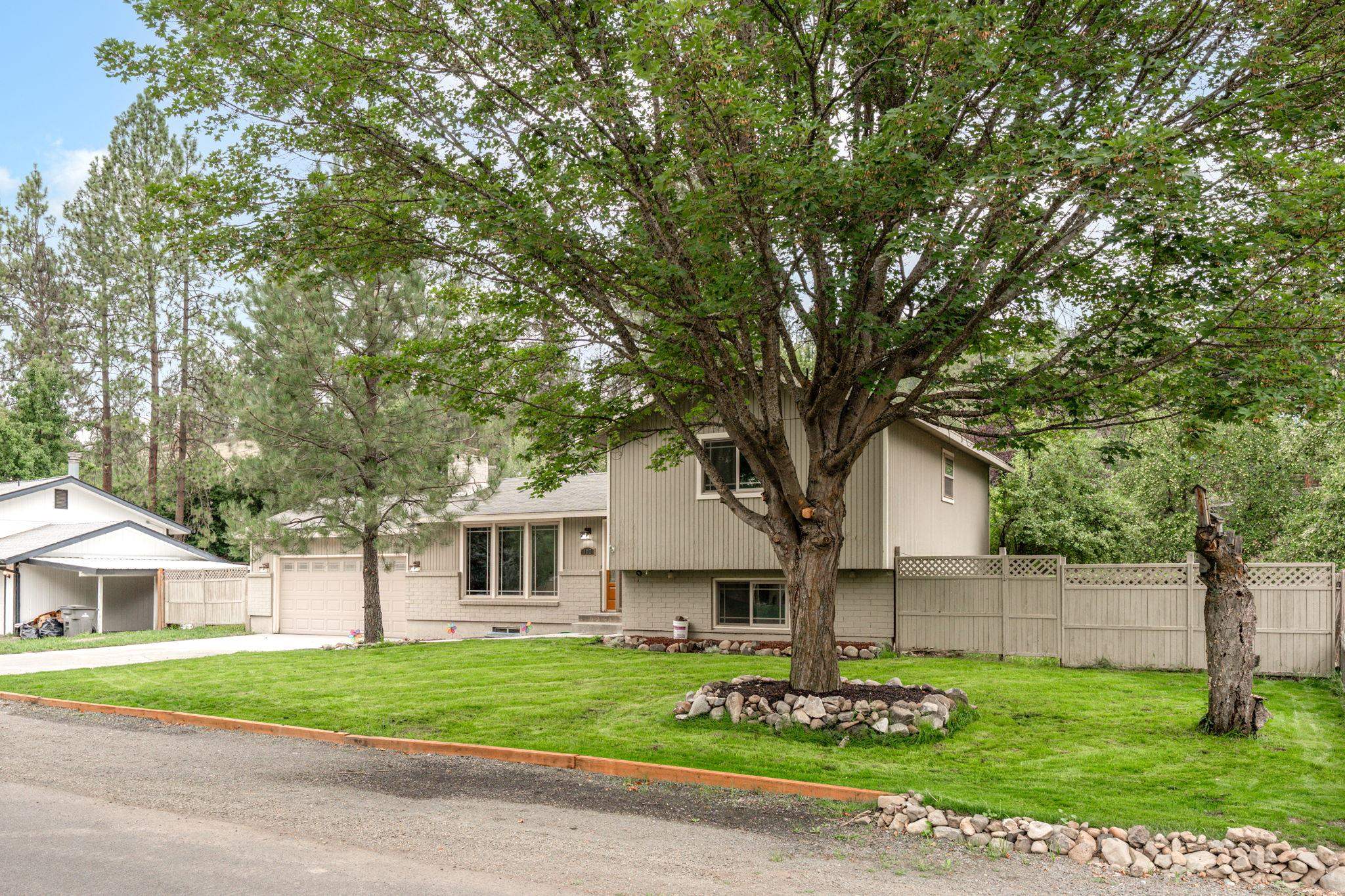 Residential in Nine Mile Falls 3