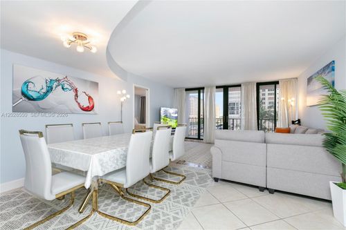 404-2401 S Ocean Dr, Hollywood, FL, 33019-2642 | Card Image
