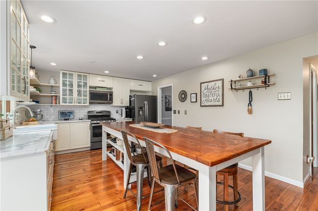 1157 Woodhill Dr, House other with 4 bedrooms, 3 bathrooms and 2 parking in Gibsonia PA | Image 13