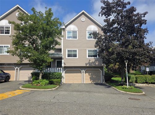 99 Eagle Ridge Way, Clarkstown, NY, 10954 | Card Image