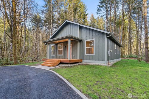 50 Se Crystal Creek Ct, Shelton, WA, 98584-6861 | Card Image