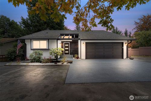 720 Reiten Rd, Kent, WA, 98030-6218 | Card Image