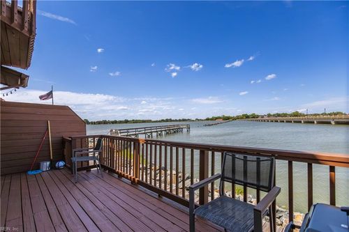 63 Waters Edge Cir, Hampton, VA, 23669-1979 | Card Image