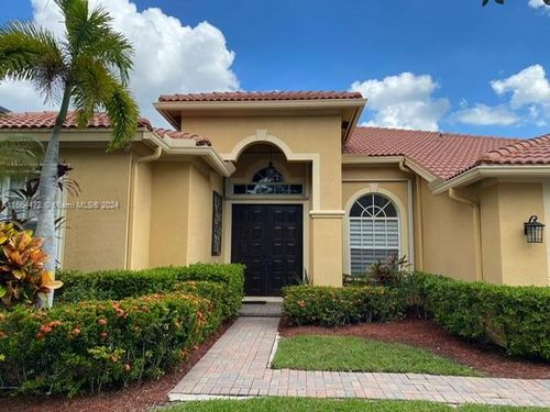 19255 N Hibiscus St, Weston, FL, 33332 | Card Image