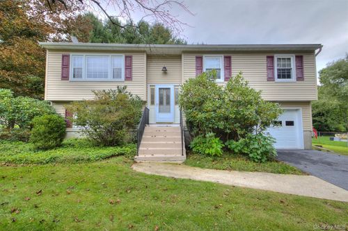 50 Lincoln Rd, Monroe, NY, 10950-5001 | Card Image