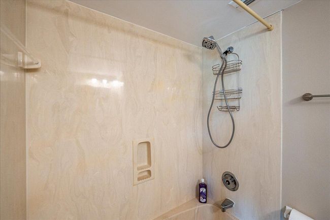 APT-323 - 4100 Highway A1a, Condo with 3 bedrooms, 3 bathrooms and null parking in Hutchinson Island FL | Image 26
