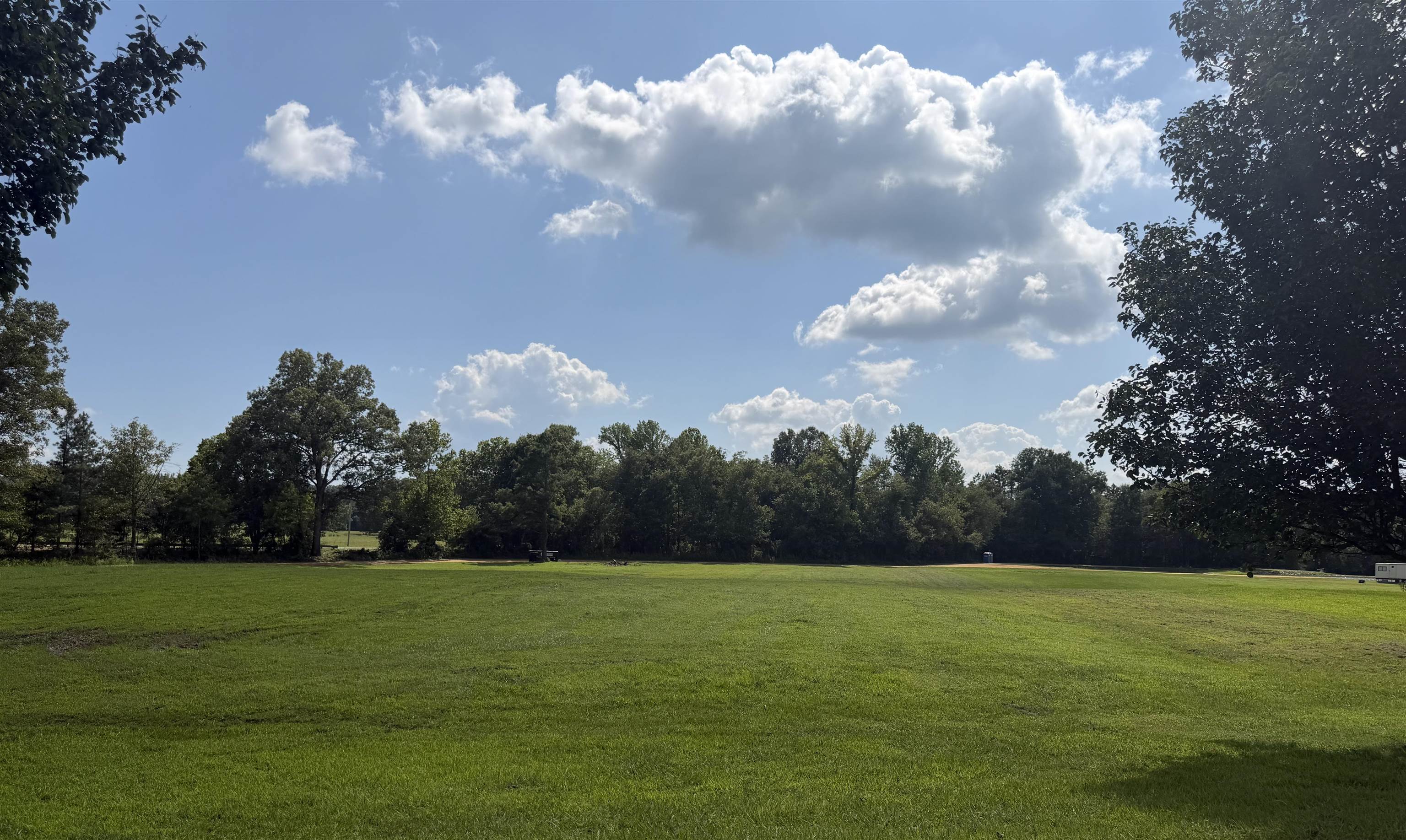 Land in Rossville 2