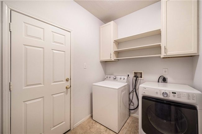 12536 Canyon Glen Dr, House other with 3 bedrooms, 3 bathrooms and 2 parking in Austin TX | Image 25