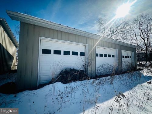 82 Kingbaum St, Ridgeley, WV, 26753-7235 | Card Image