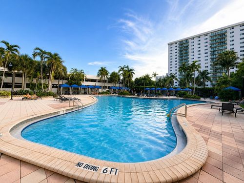 1410-19370 Collins Ave, Sunny Isles Beach, FL, 33160-2240 | Card Image