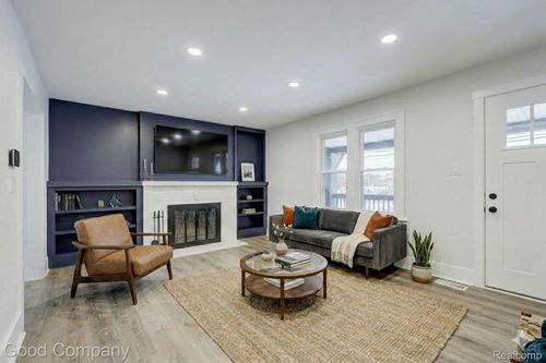 16309 Kirkshire Ave, Beverly Hills, MI, 48025-3367 | Card Image