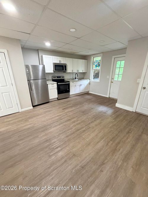 1-1211 Pittston Ave, Scranton, PA, 18505-1584 | Card Image