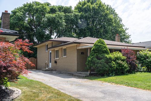 158 Baffin Rd, London, ON, N5V1E9 | Card Image