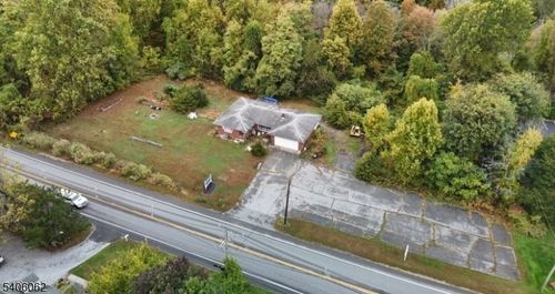 233 State Rt 94, Vernon, NJ, 07462-3305 | Card Image