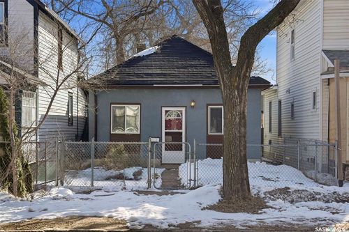 412 H Avenue S, Saskatoon, SK, S7M1W5 | Card Image