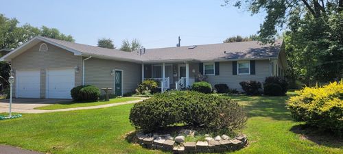 3205 Blackberry St, Mount Vernon, IL, 62864-2518 | Card Image