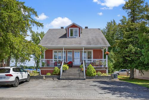 240 Birch Ave, Carleton Place, ON, K7C0C4 | Card Image