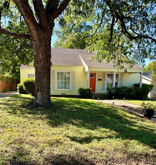 3620 Winston Rd, Fort Worth, TX, 76109-2824 | Card Image