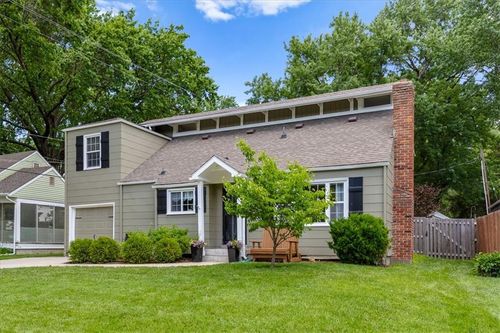 5204 W 50th Ter, Roeland Park, KS, 66205-1226 | Card Image