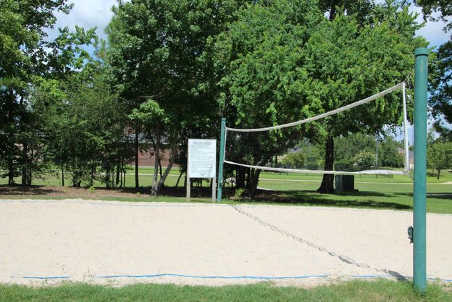 Home is located in a gated community with access to amenities such as sand volleyball courts, parks, trails, community center and sparkling pool. | Image 40