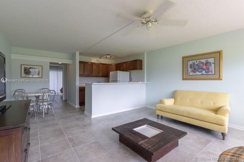 7-7 Fanshaw A, Boca Raton, FL, 33434-3082 | Card Image