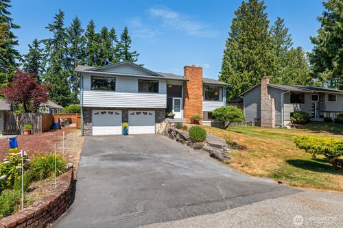 8815 221st Pl Sw, Edmonds, WA, 98026-8148 | Card Image