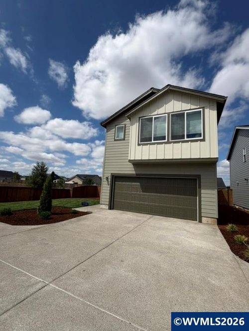 564 Upland Av, Woodburn, OR, 97071 | Card Image