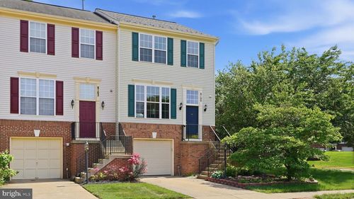 8100 Cerromar Way, GAINESVILLE, VA, 20155-2873 | Card Image