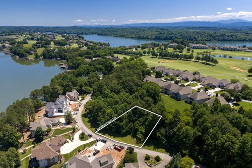 650 Sandpiper Dr, Vonore, TN, 37885-2040 | Card Image