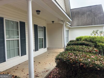 101 Crystal Ridge Circle, House other with 3 bedrooms, 2 bathrooms and 2 parking in Byron GA | Image 2