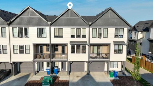 763 South Point Heath Sw, Airdrie, AB, T4B5H7 | Card Image