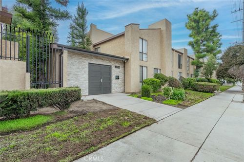 apt-113-22038 Vanowen St, Woodland Hills, CA, 91303-2552 | Card Image