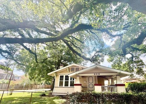 309 Bayland Ave, Houston, TX, 77009-6601 | Card Image