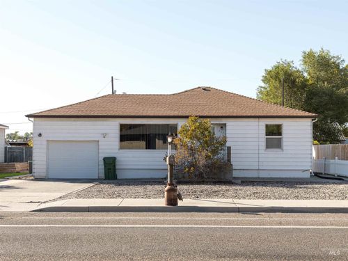 963 Sw 4th St, Ontario, OR, 97914-3431 | Card Image