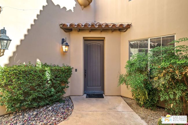 1490 Yermo Dr N, Townhouse with 3 bedrooms, 3 bathrooms and 4 parking in Palm Springs CA | Image 4