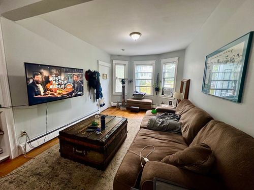 apt-1-51 Montebello Rd, Boston, MA, 02130-2925 | Card Image