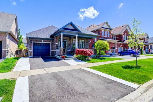 40 Northway Ave, Stouffville, ON, L4A0T5 | Card Image