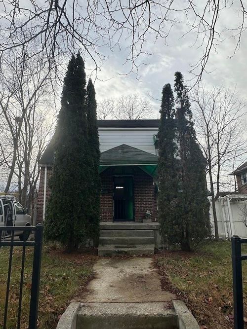 125 W Mcclellan Street, Flint, MI, 48505 | Card Image