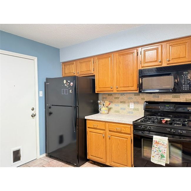 Right Sized Kitchen! | Image 23