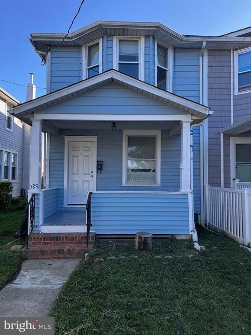 529 Bridgeboro St, RIVERSIDE, NJ, 08075-3328 | Card Image