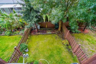 17 - 7156 144 St, Townhouse with 4 bedrooms, 2 bathrooms and 1 parking in Surrey BC | Image 2