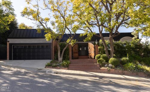 14593 Deervale Pl, Sherman Oaks, CA, 91403-4612 | Card Image