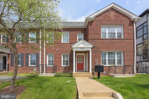 apt-3-3921 Fulton St Nw, WASHINGTON, DC, 20007-1377 | Card Image