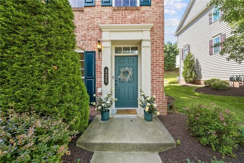 325 Wealdstone Rd, Cranberry Twp, PA, 16066-8308 | Card Image