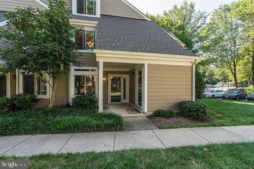 511-12232 Fort Buffalo Cir, FAIRFAX, VA, 22033-2832 | Card Image