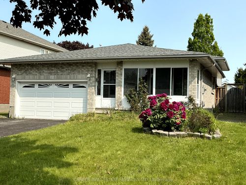 864 Sundance Cir, Oshawa, ON, L1J8B3 | Card Image