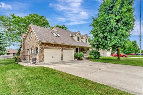 920 Walton Ave N, Listowel, ON, N4W3R9 | Card Image