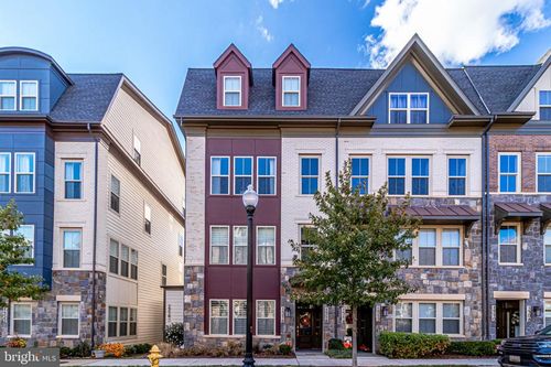 1318 S Quinn St, ARLINGTON, VA, 22204-6285 | Card Image