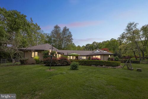 745 Germantown Pike, LAFAYETTE HILL, PA, 19444-1620 | Card Image